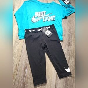 Nike girls black capri workout leggings and teal boxy graphic tee Size 6x